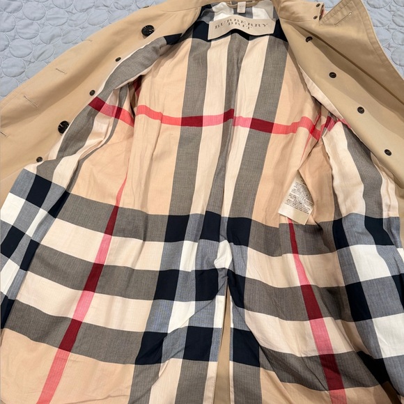 Burberry's Crombrook iconic beige mid-length trench coat size 8UK/S - Picture 12 of 16